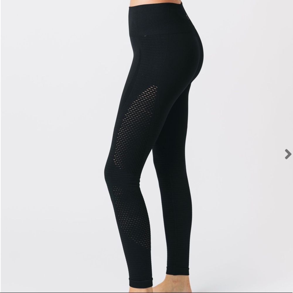 ZYIA Performance Hi-Rise 7/8 Leggings Black